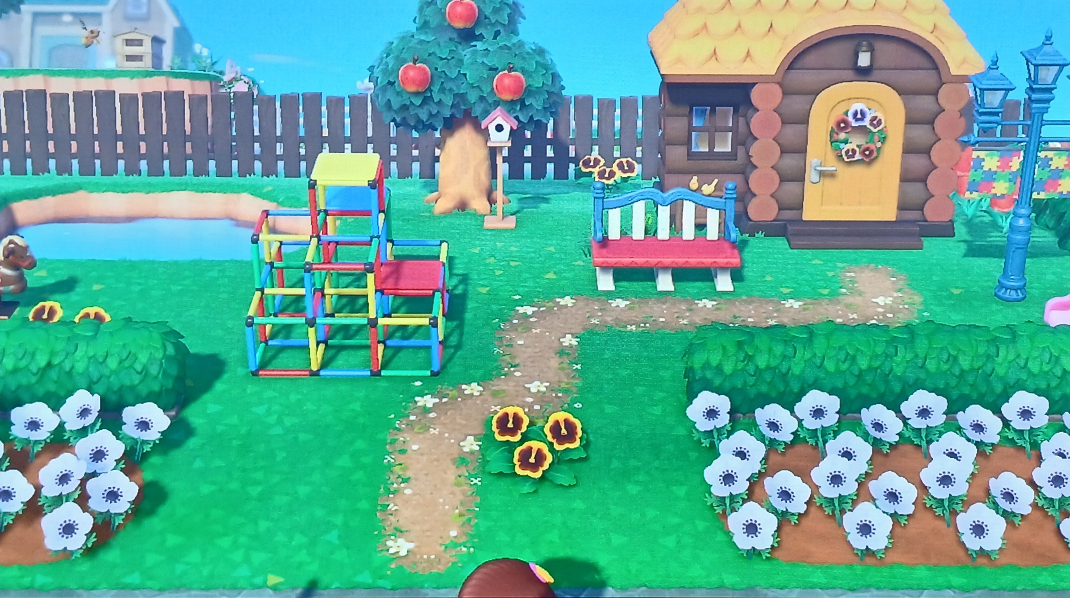 Stitches's House Exterior